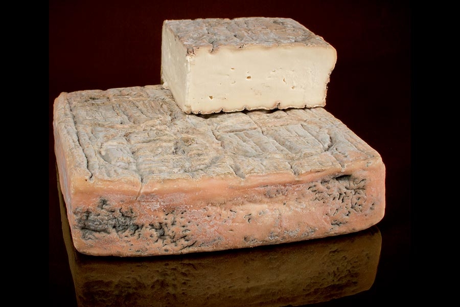 Taleggio DOP con crosta rosa
