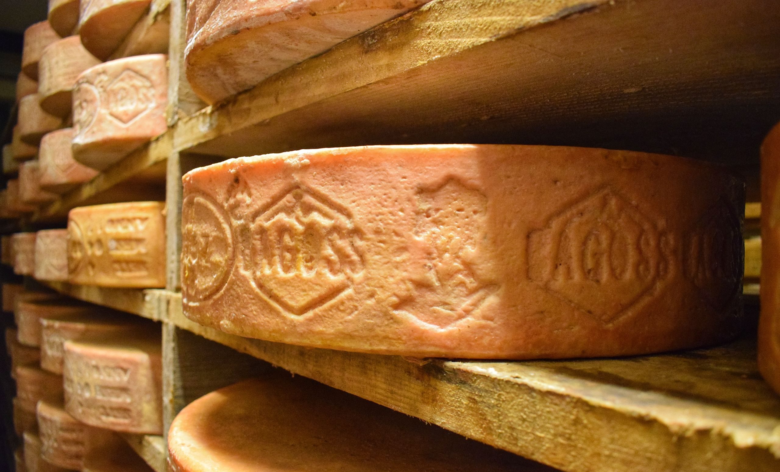 Bagòss di Bagolino con crosta scura